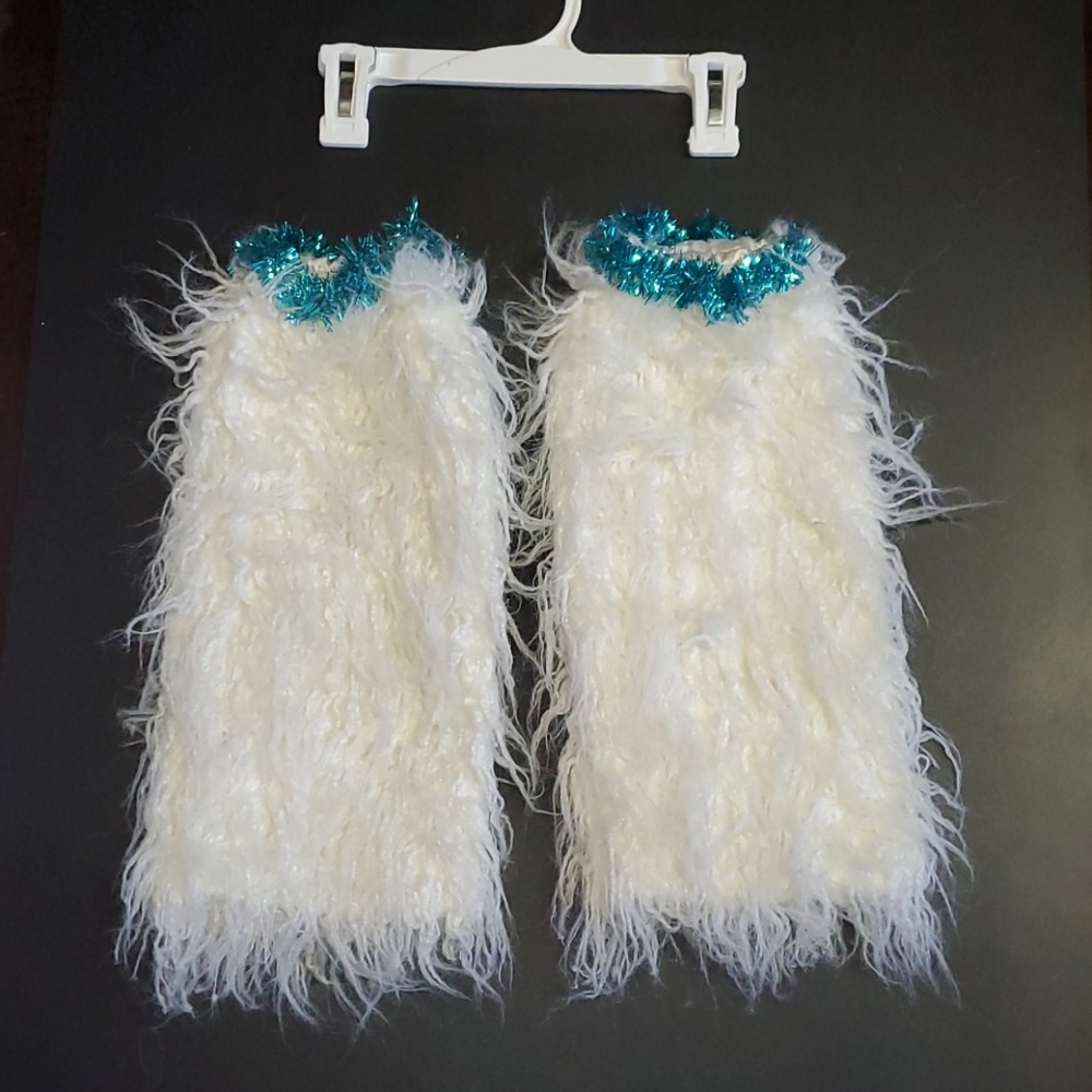 White Fluffies with Blue Trim